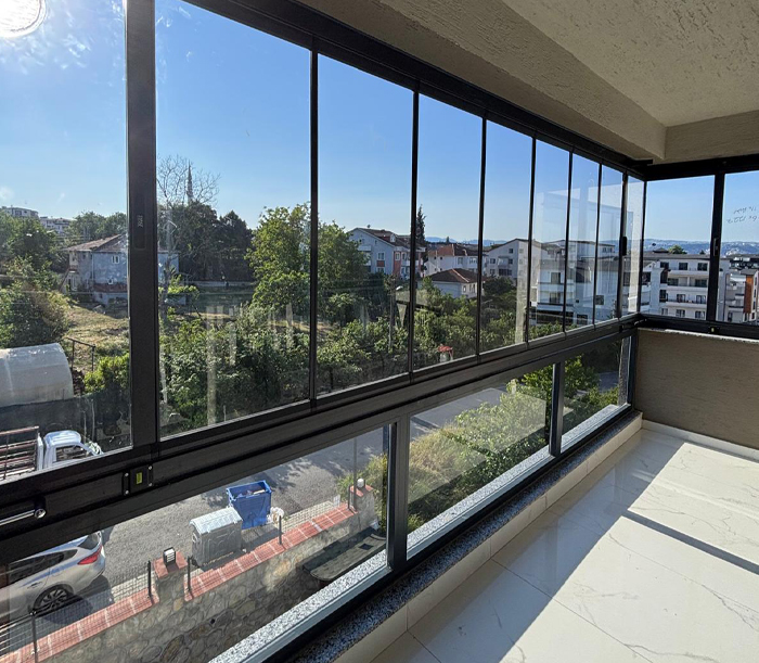 Tek camlı cam balkon